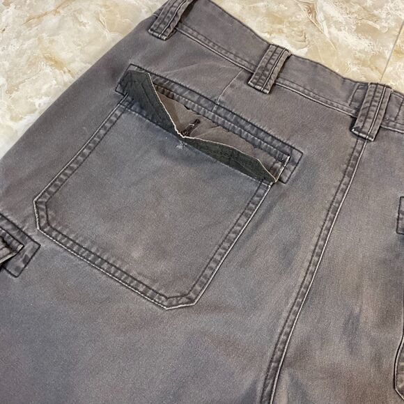 St.‎ John's Bay Men's Gray Cargo Shorts Size 36 Utility Pockets Button Back - Picture 4 of 5